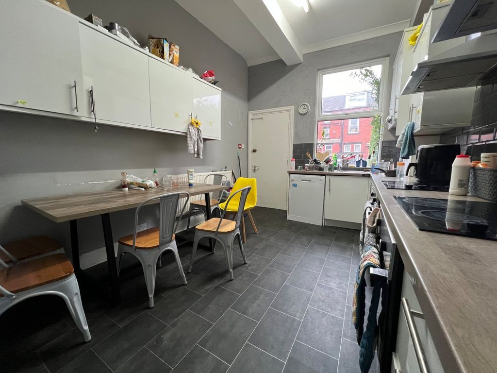 Property photo 2 of 6 Picture No. 07