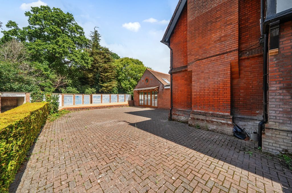 Additional image 13 of 7 bed detached house for saleWinn Road, Southampton, Hampshire SO17