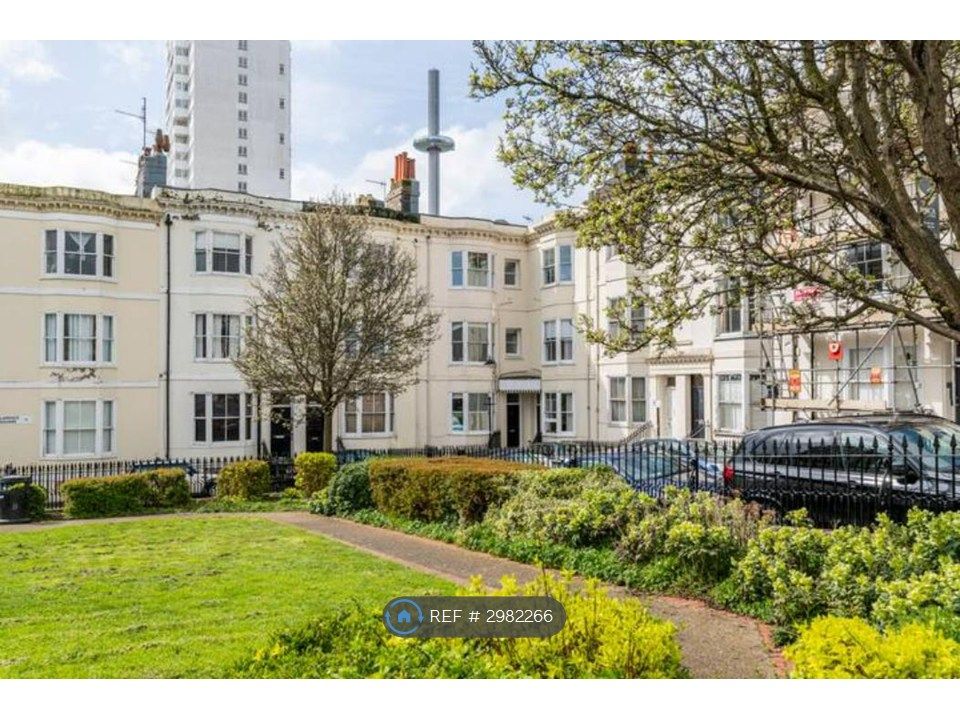Property photo 1 of 20 Clarence Square