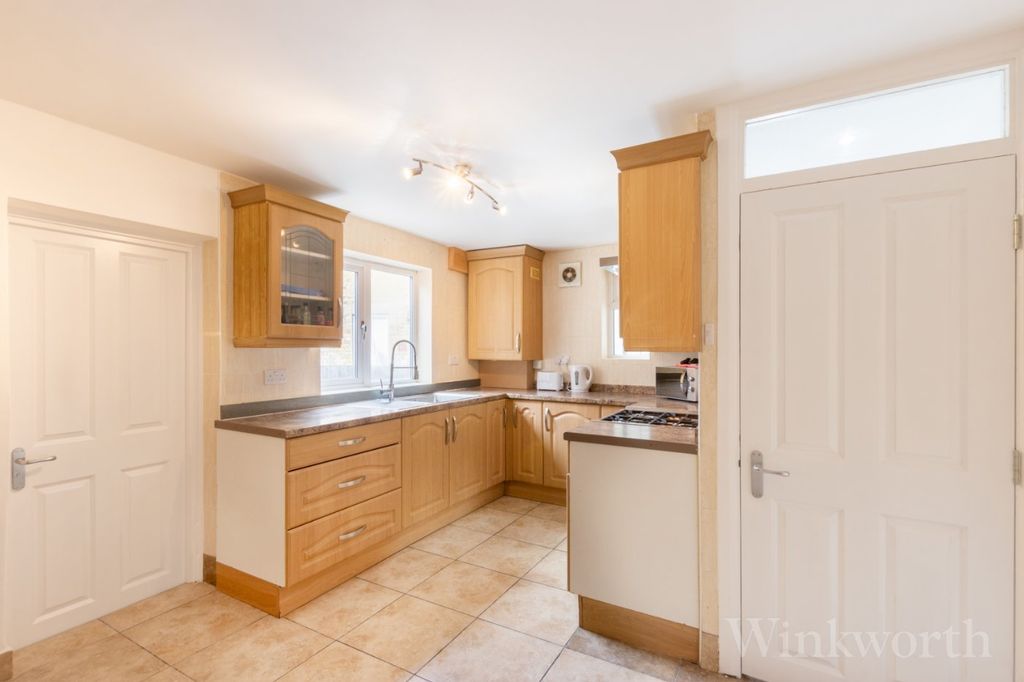 Property photo 2 of 13 Picture No. 11