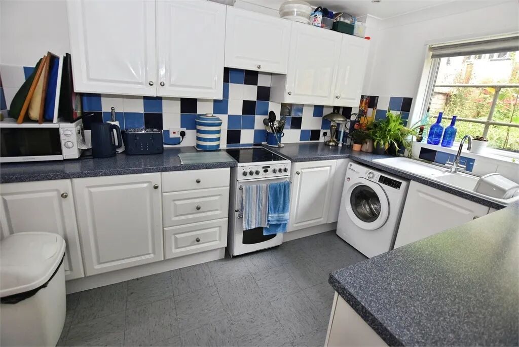 Property photo 3 of 14 Picture 3