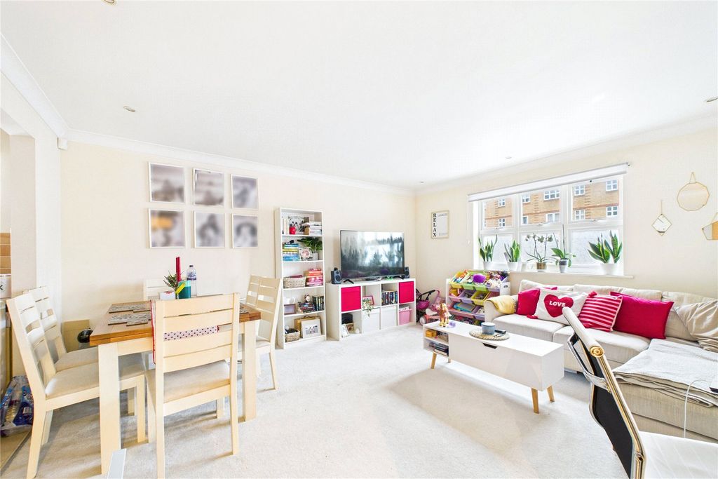 Property photo 2 of 6 Picture No. 17