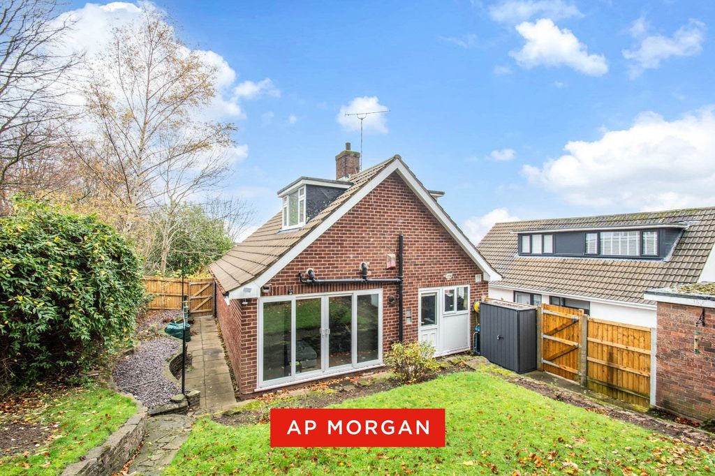 Property photo 2 of 18 Picture No. 30