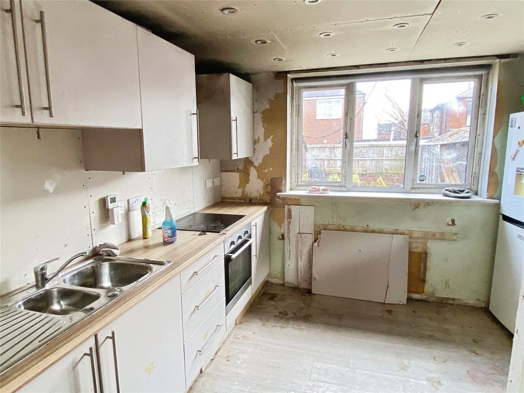 Property photo 3 of 9 Picture No. 06