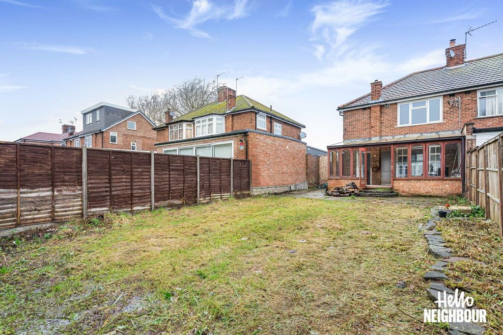 Property photo 2 of 19 Photo 1