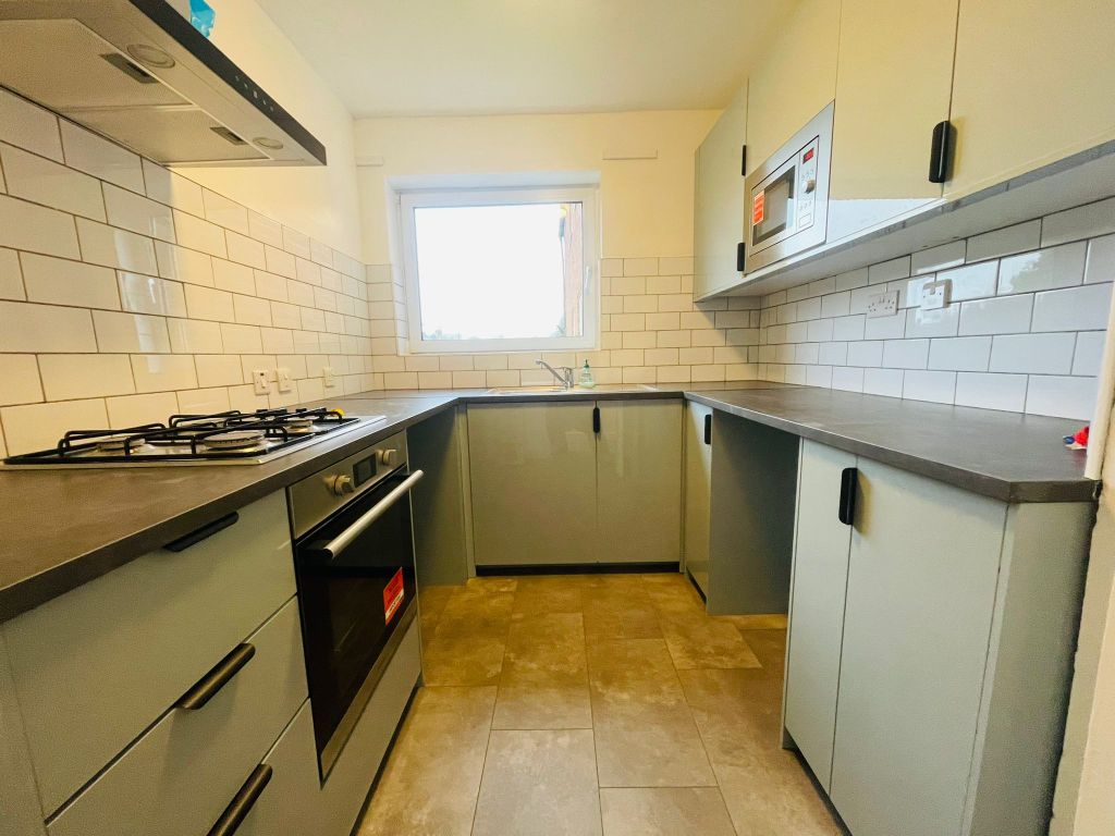 Property photo 1 of 5 Kitchen