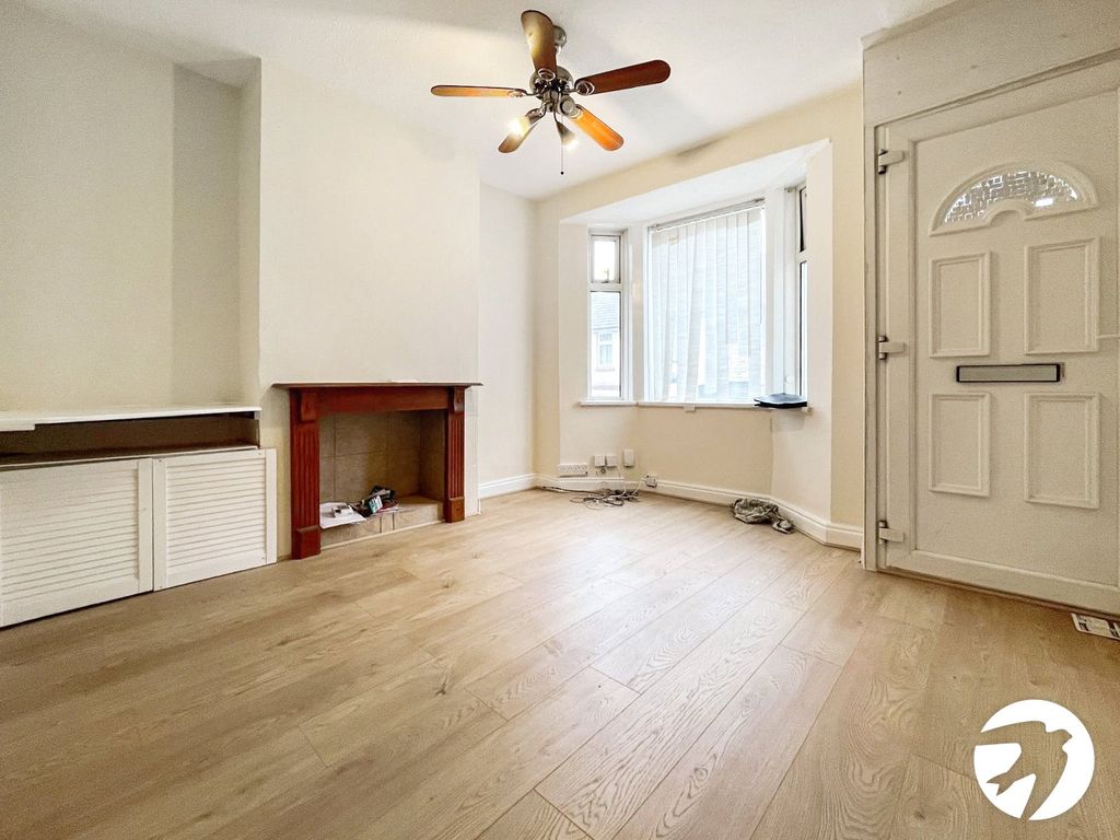 Property photo 1 of 12 Picture No. 14