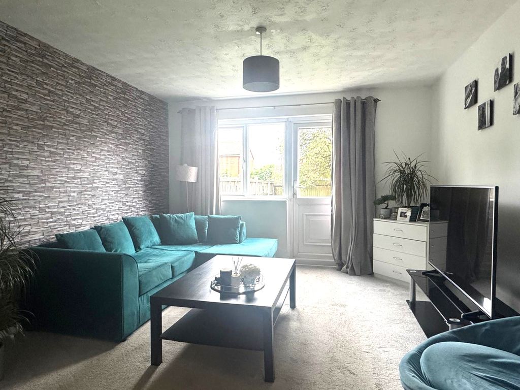 Property photo 3 of 11