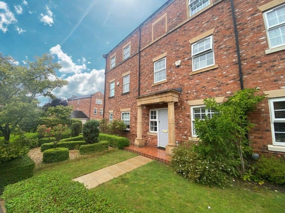 Property photo 1 of 11