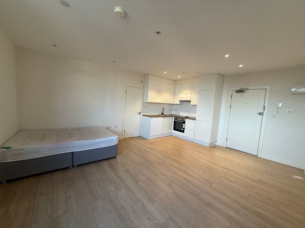 Property photo 3 of 4 Bedroom 1