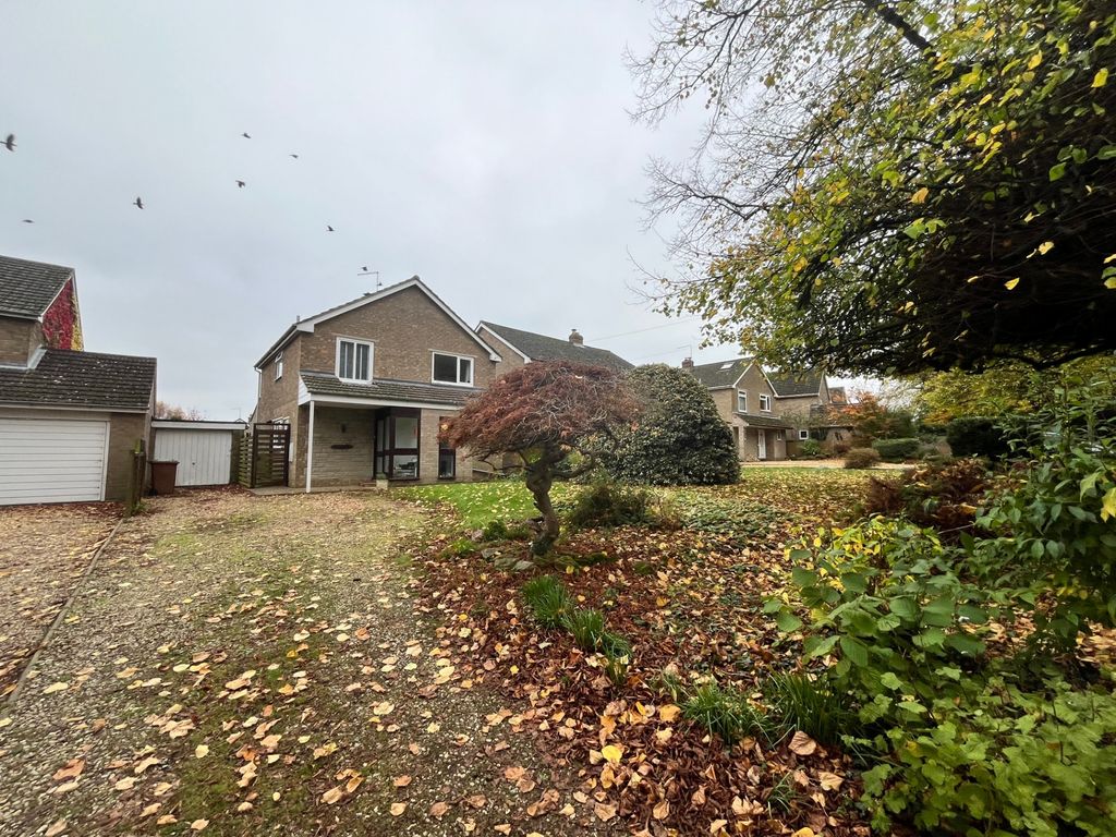 Property photo 1 of 18 Front