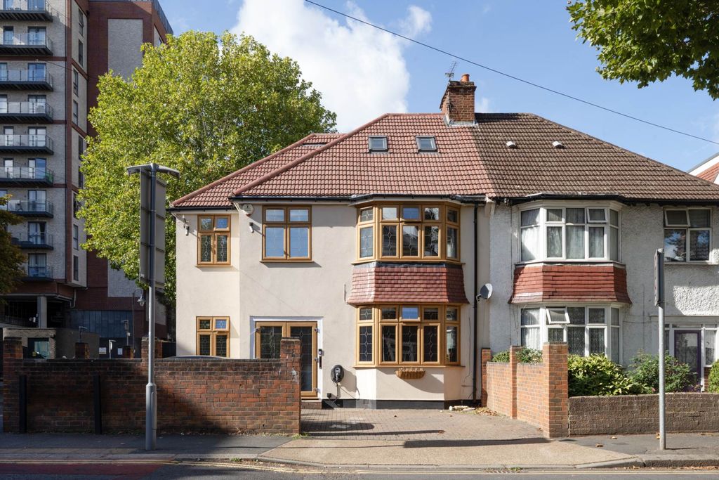 Property photo 1 of 19