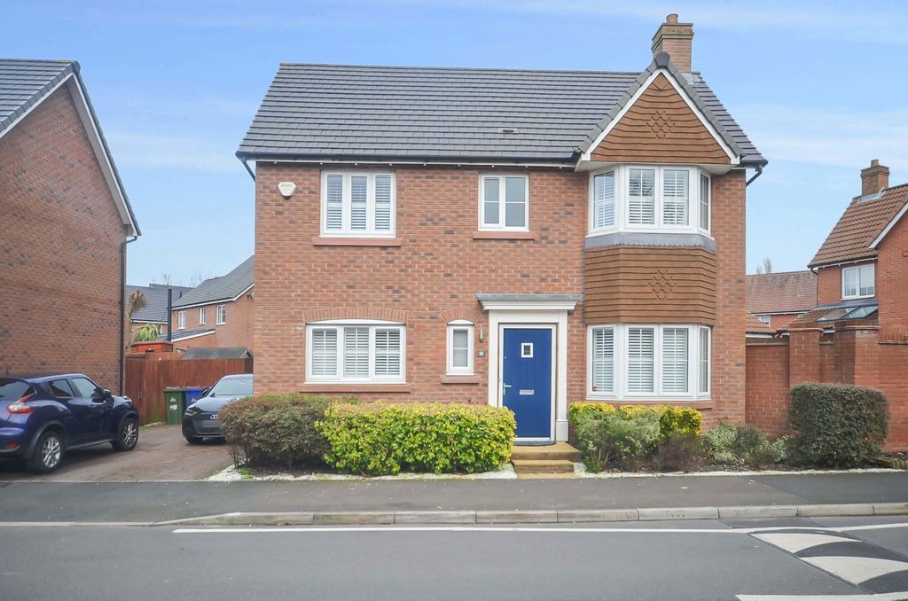 Property photo 1 of 17