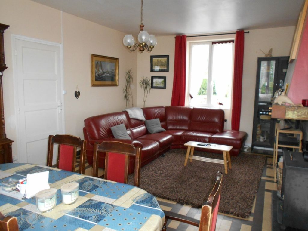 Property photo 3 of 24