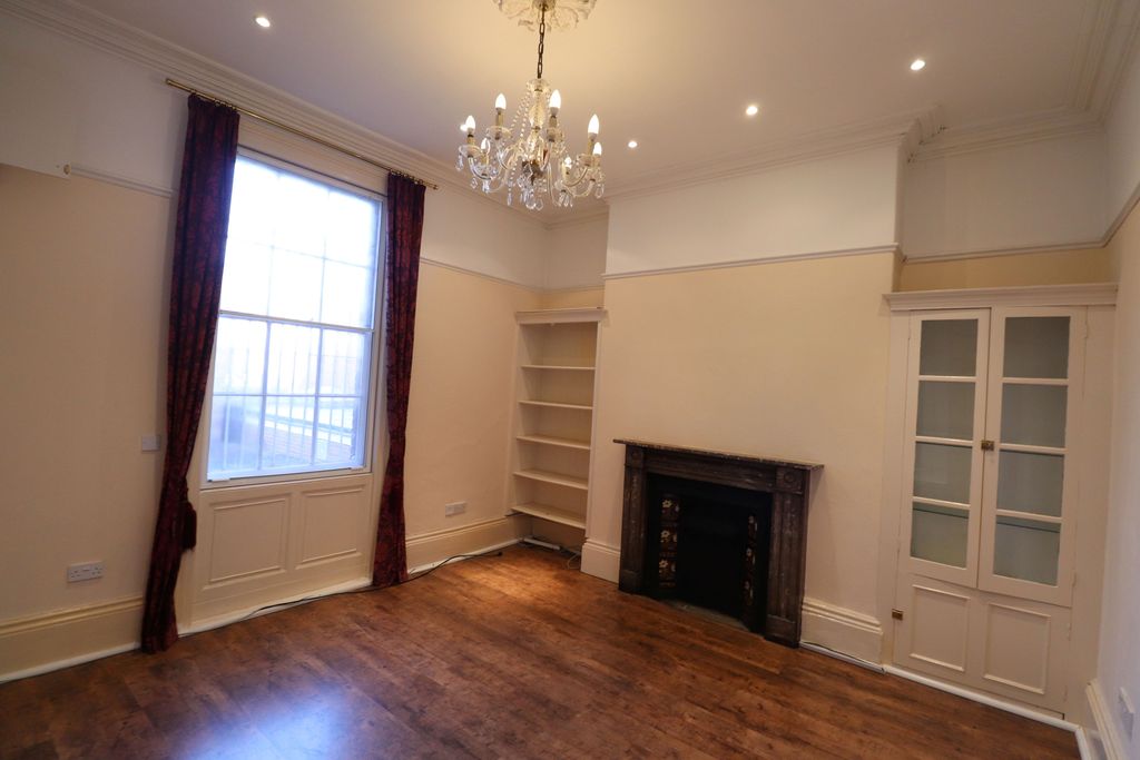 Property photo 3 of 3