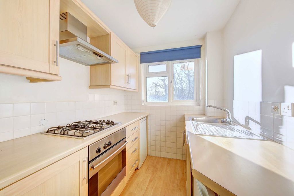 Property photo 3 of 4