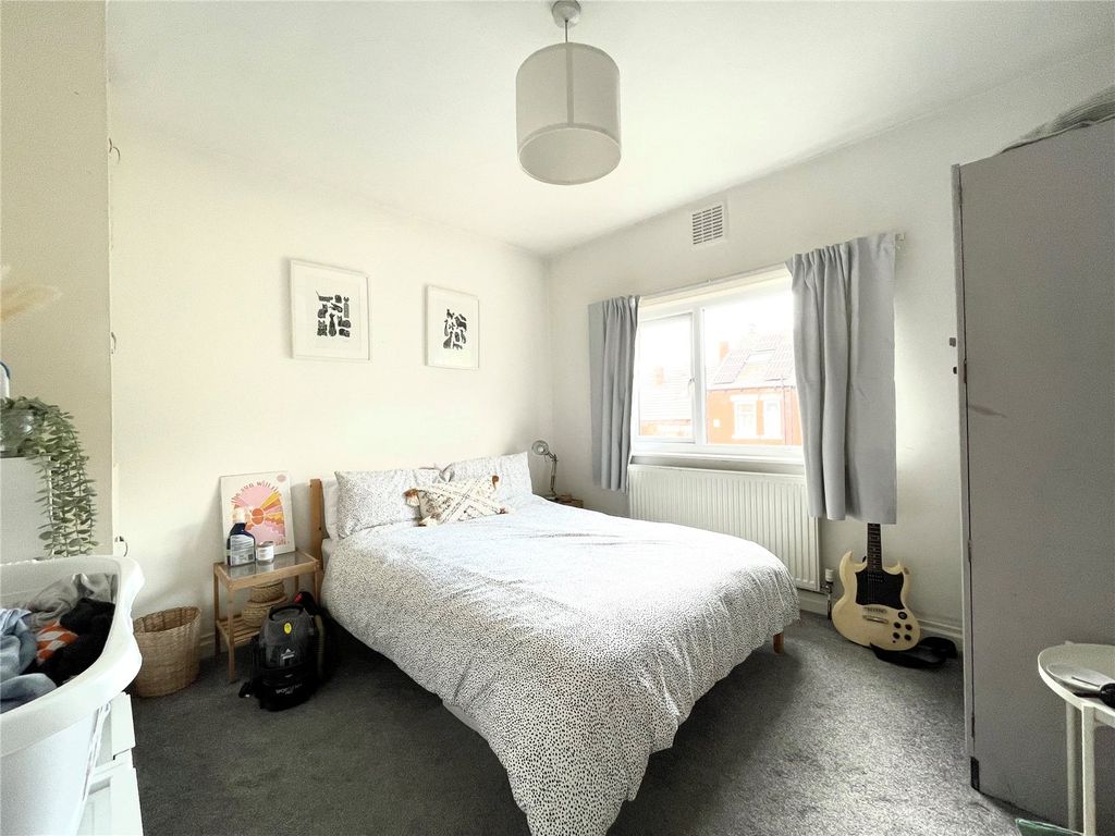Property photo 3 of 8 Picture No. 02