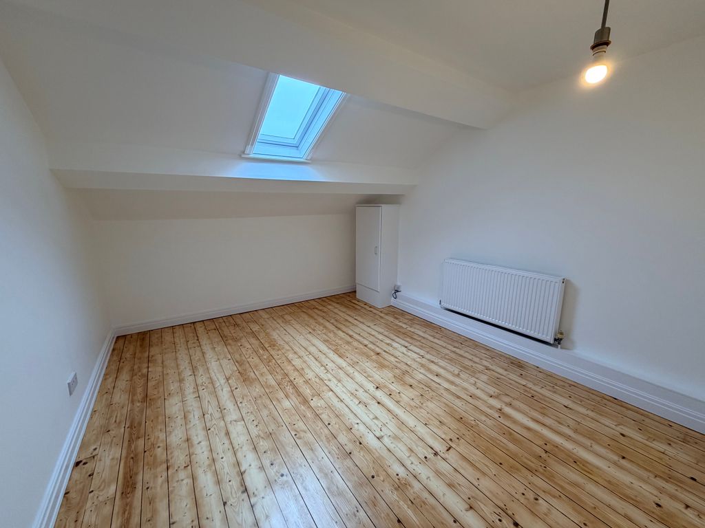 Property photo 3 of 7 Img_2783