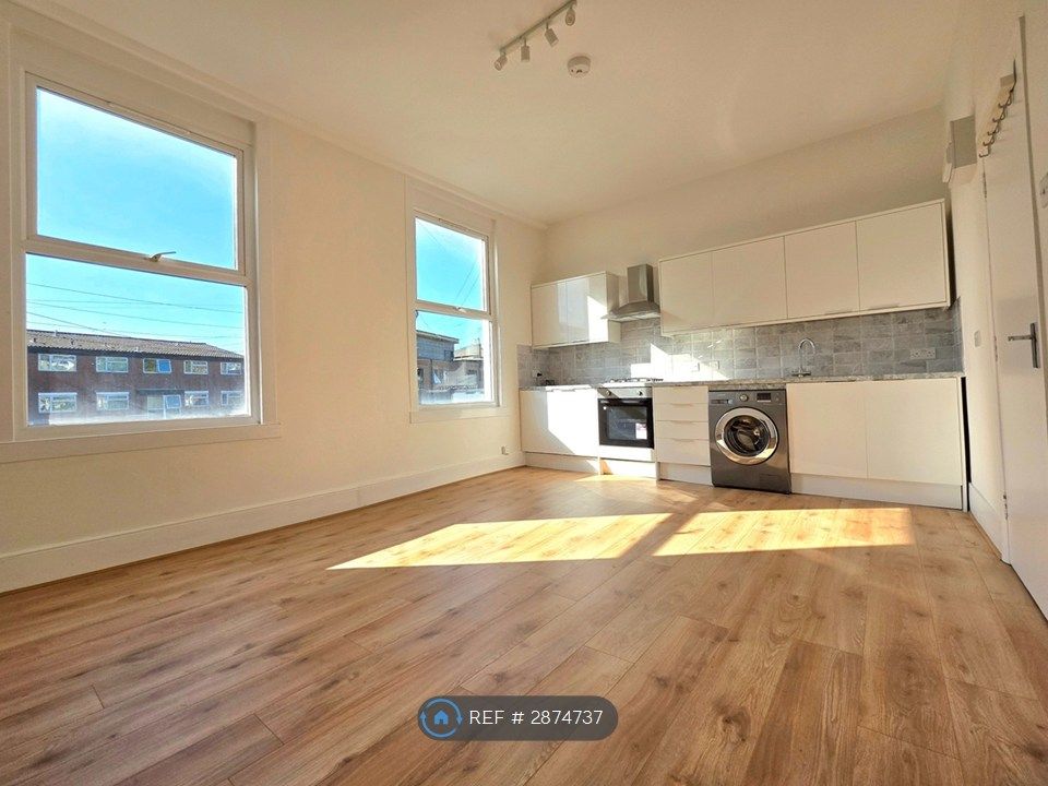 Property photo 1 of 8 Open Plan Kitchen