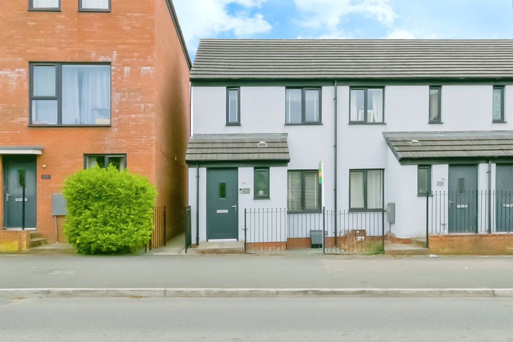 Property photo 3 of 17