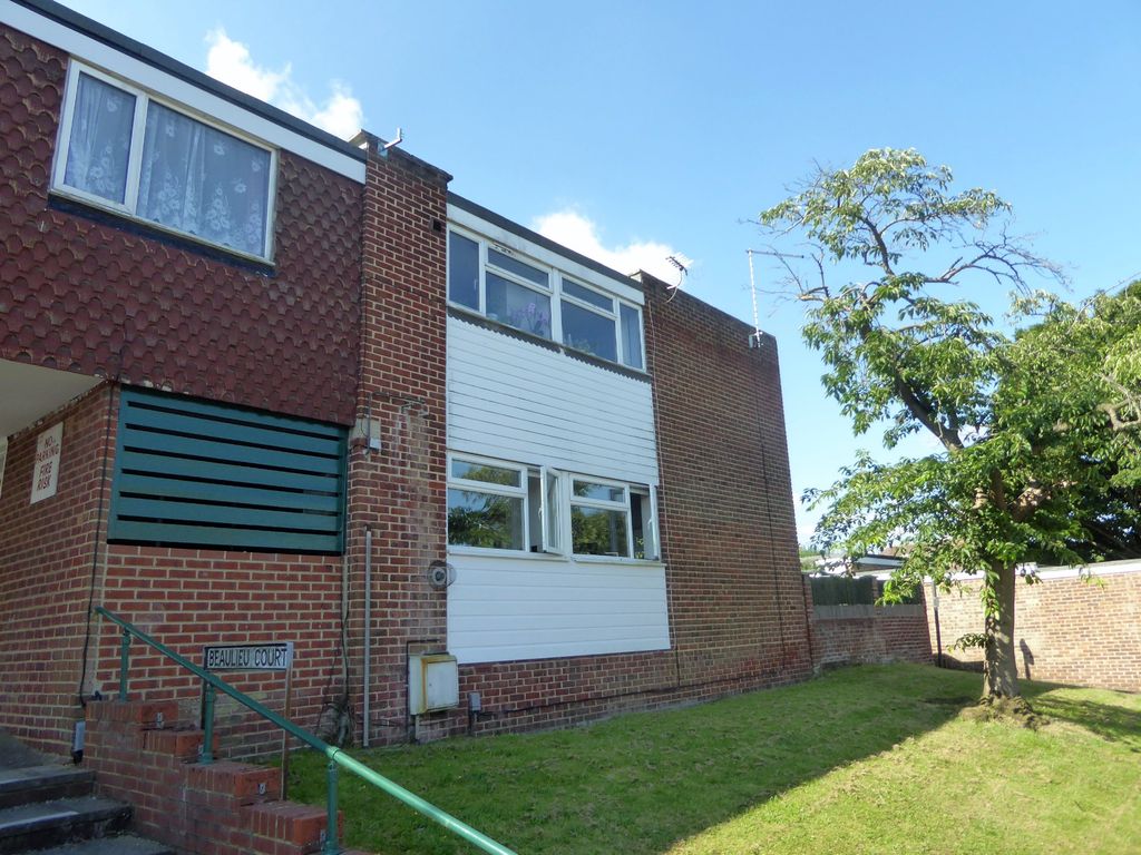 Property photo 1 of 8