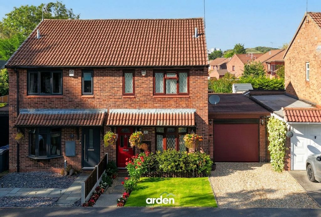Property photo 1 of 17