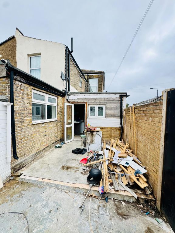 Property photo 1 of 13 Whatsapp Image 2026-10-23 At 15.59.55 (2).Jpeg