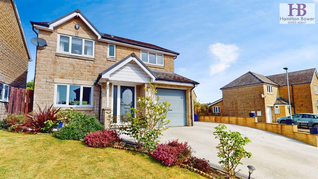 Property photo 1 of 20 A7A4Cb56-37-Broad-Ings-Way-05012025_134819.Jpg