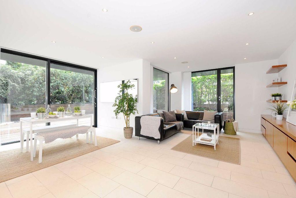 Property photo 3 of 13 4.Jpg