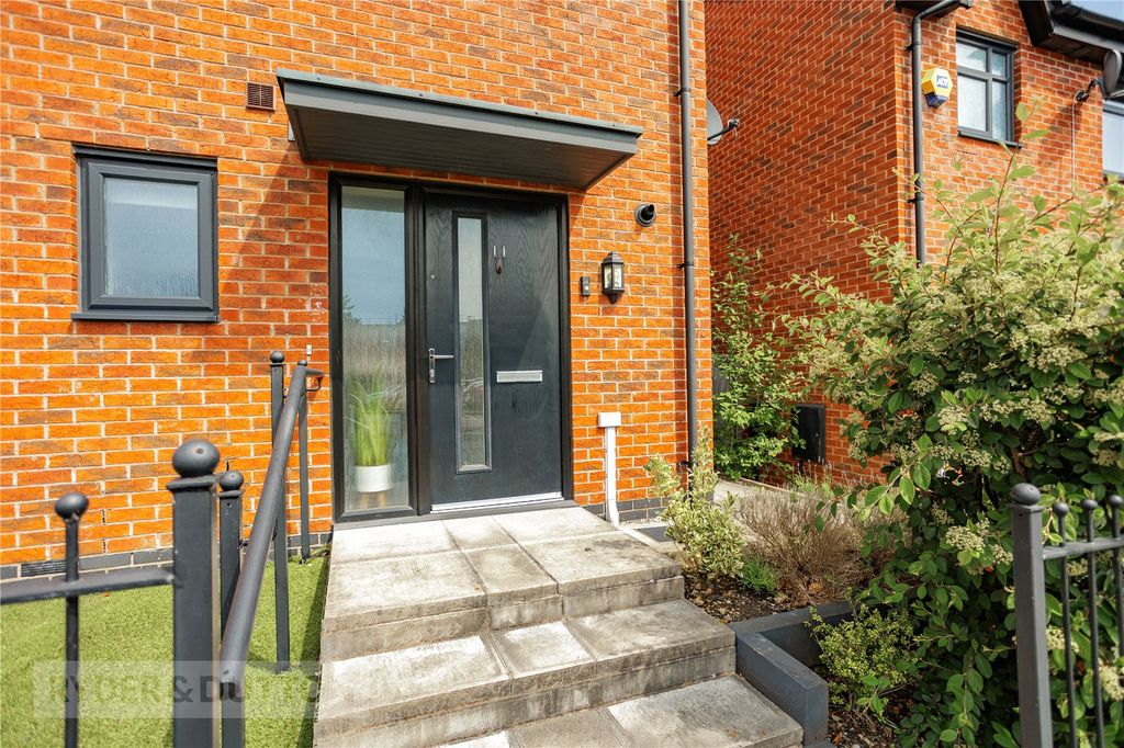 Property photo 2 of 24 Front External
