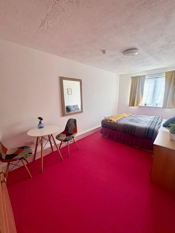 Property photo 1 of 1