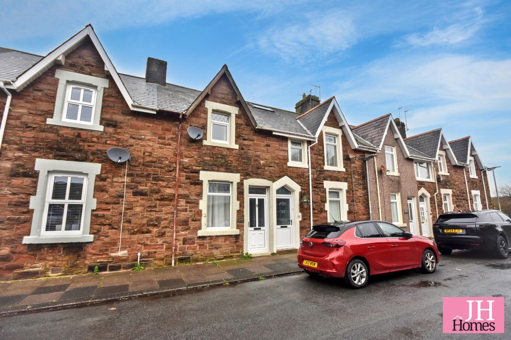 Property photo 1 of 11