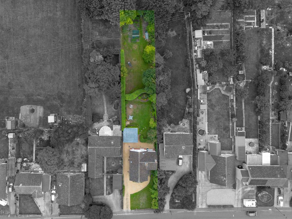 Property photo 2 of 20