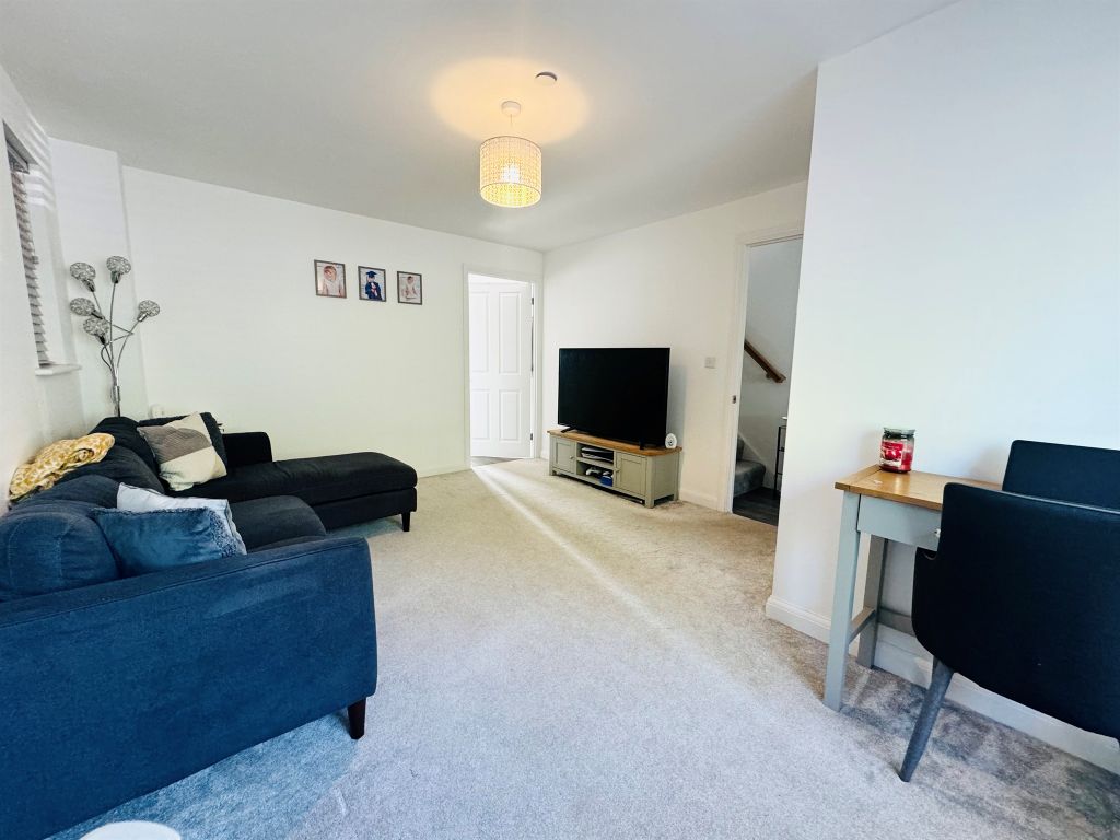 Property photo 2 of 14