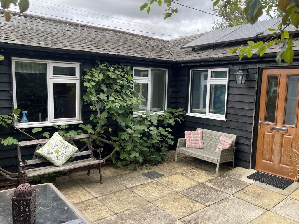 Property photo 1 of 11 Oldd