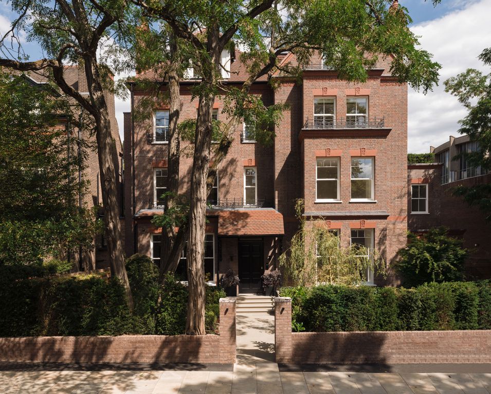 Property photo 1 of 31 Exterior