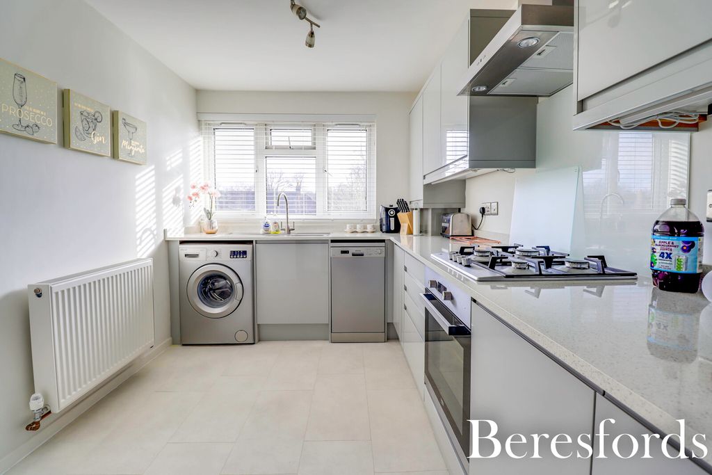 Property photo 3 of 9 Picture No. 04