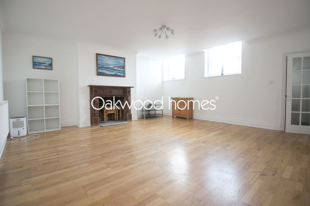 Property photo 2 of 9 Picture 2