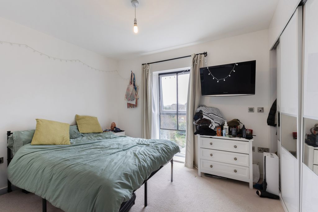 Property photo 3 of 4 Picture No. 05