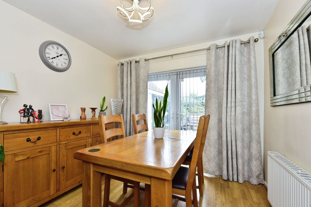 Property photo 3 of 22 Pbox-Img.Jpg