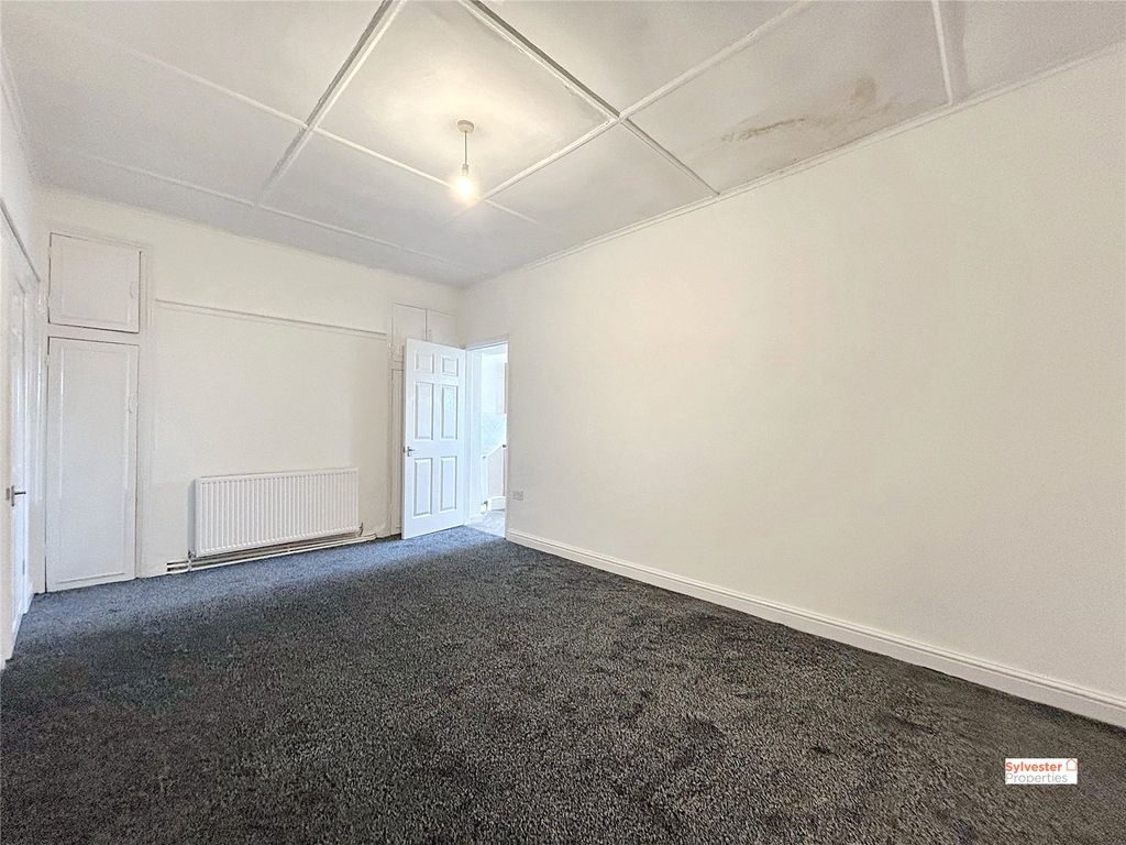 Property photo 3 of 10 Picture No. 08