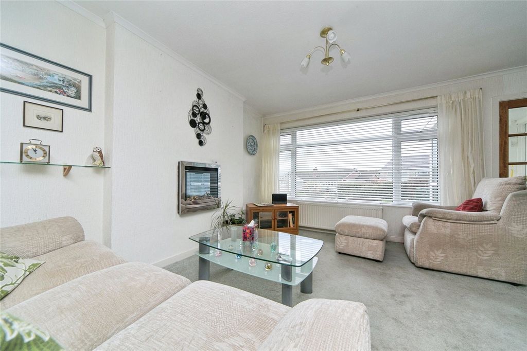 Property photo 3 of 17 Picture No. 04