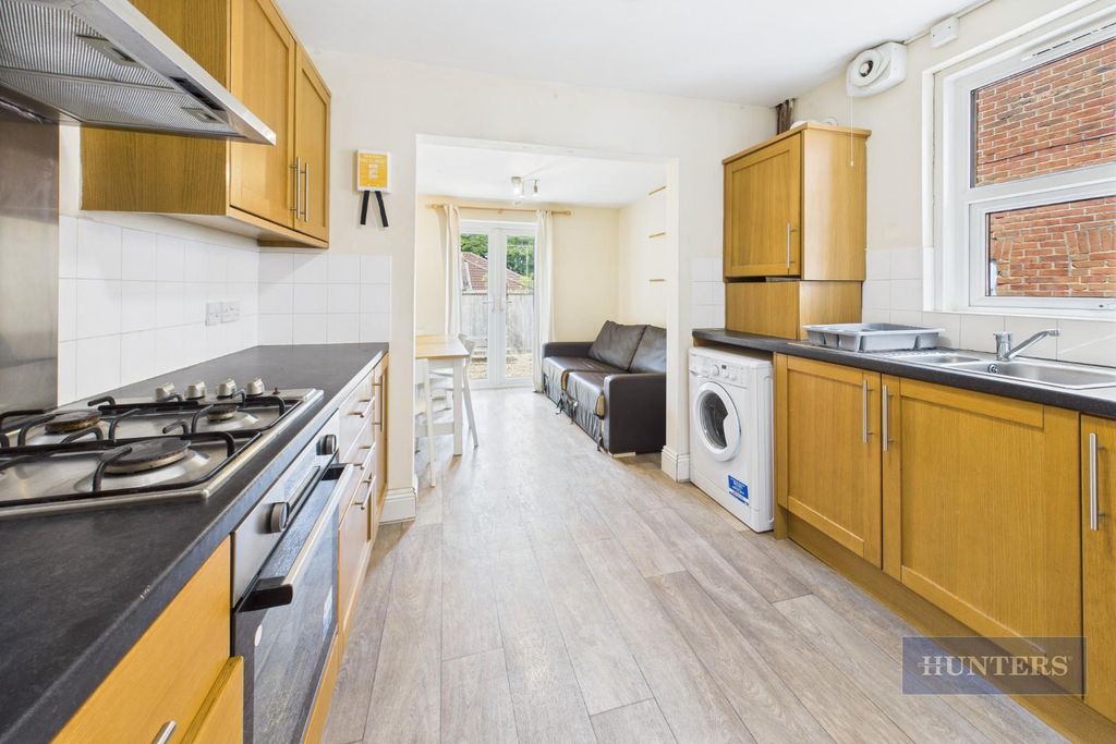 Property photo 3 of 12 Cam05152G0-Pr0120-Still010.Jpg