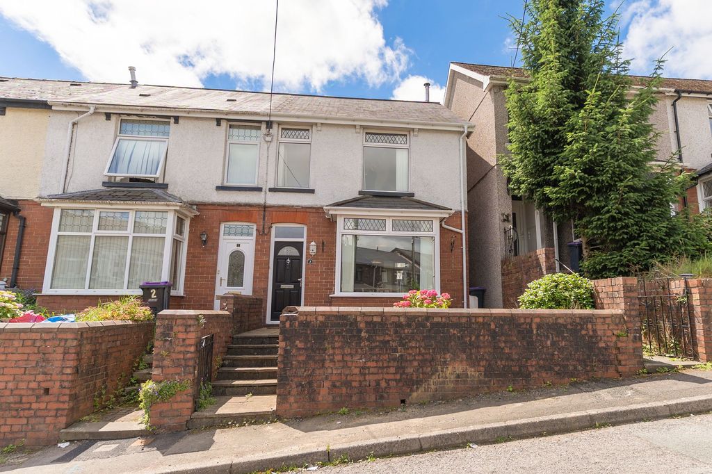 Property photo 1 of 29