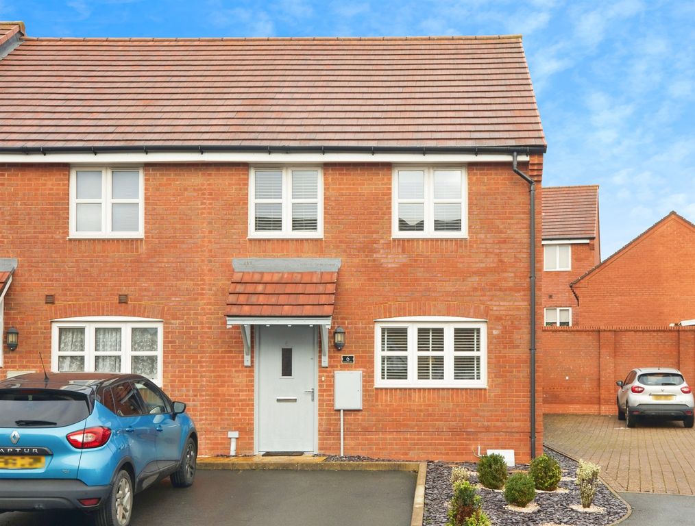 Property photo 1 of 11