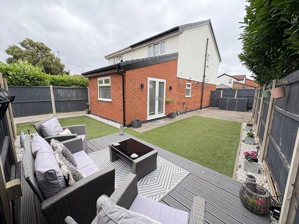 Property photo 3 of 34