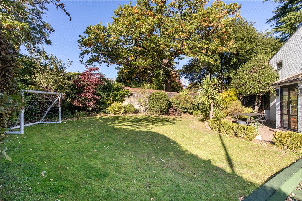 Property photo 3 of 11 Picture No. 14