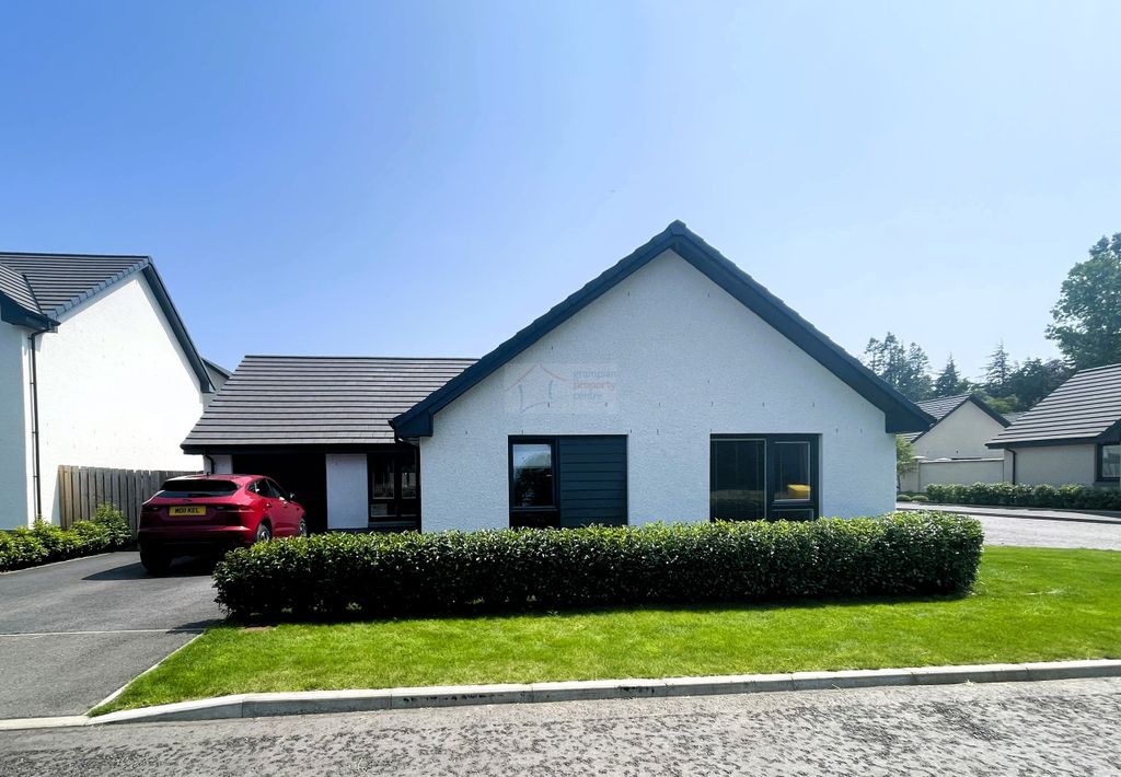 Property photo 1 of 18 Front View.Jpg
