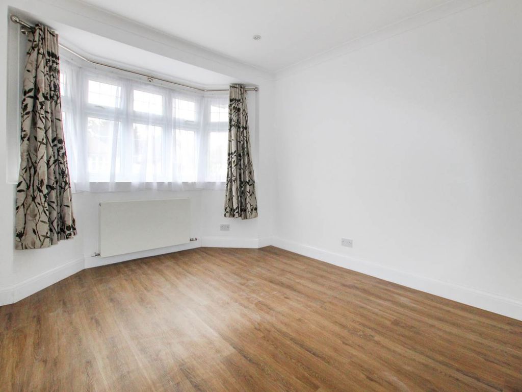 Property photo 3 of 13 Img_9109