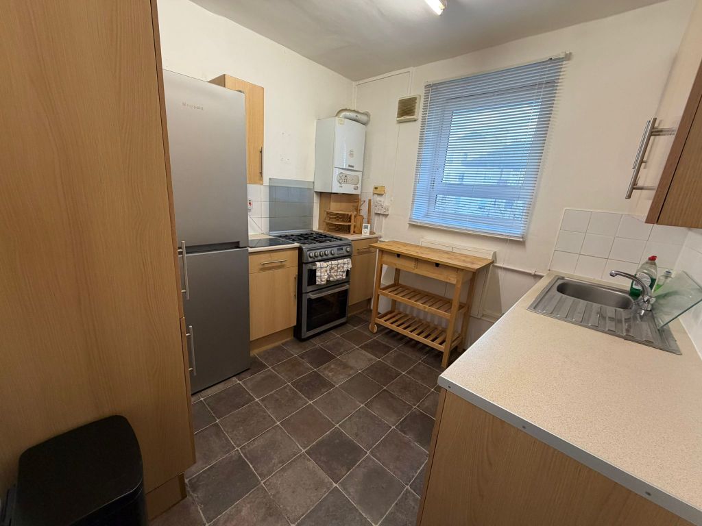 Property photo 3 of 18 Separate Kitchen 